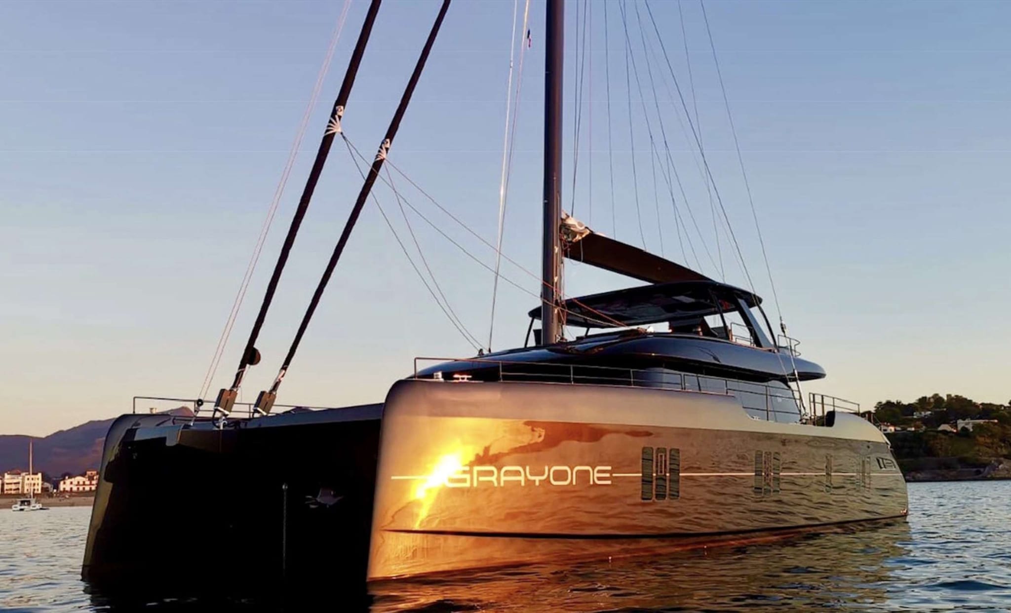 GRAYONE – photo 1